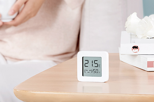 Xiaomi Mijia Bluetooth Thermohygrograph 2 Review: Work with Mijia App and Only Cost $5