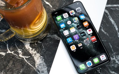 iPhone 11 Pro Max review: what's the "Pro" feature does the annual flagship offer us?