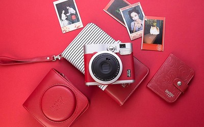 Fuji instax Mini90 Red Changan Gift Box Review
