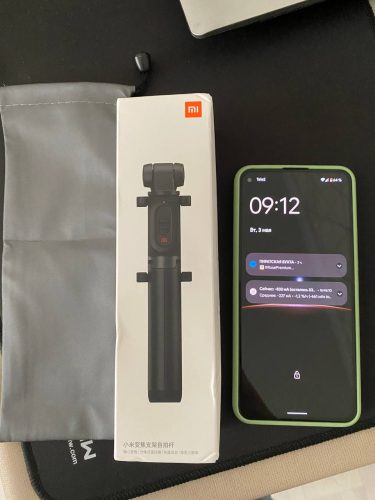 Genuine Xiaomi Monopod Mi Selfie Stick Zoom/No Zoom Bluetooth Tripod With Wi-fi Distant 360 Rotation Foldable for Telephones photo review