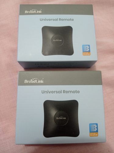 BroadLink RM4 Pro Version Wireless Universal Remote Hub with HTS2 Temp and Humidity Sensor Smart Home Solution photo review